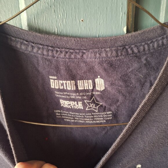 Doctor Who Shirt - Picture 11 of 13